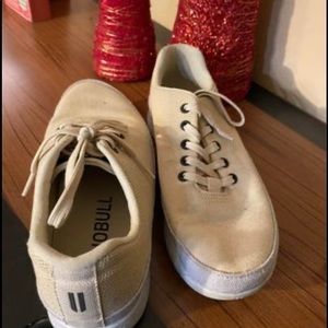 No Bull Trainers size 10. Used - worn once & no box available